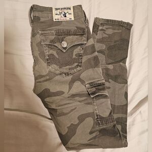 True Religion Cargos